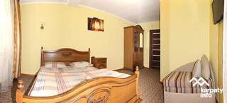 Отели типа «постель и завтрак» ROSKY Guest House Ясиня Двухместный номер с двуспальной кроватью и дополнительной кроватью-5